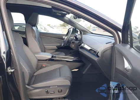 2023 Volkswagen Id.4 Awd Pro S from USA, damaged, VIN 1V2WNPE80PC044543